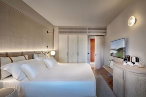 Ropa de cama hipoalergénica y minibar 