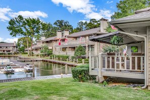 Property grounds - Farr Shores Oasis Escape - Hot Springs, AR (Hot Springs)