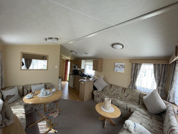 Chalet | Living area | Fireplace