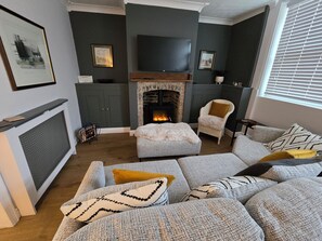 スマートテレビ、暖炉