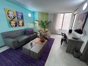 Smart TV - NEW LISTING! Unique apartment close to Poblado Park, the perfect location! (Medellín)