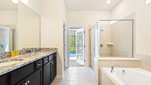 Ferienhaus, Mehrere Betten, Poolzugang, Poolblick (4428KR WIR) | Badezimmer