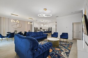 獨棟房屋, 多張床, 可使用泳池, 泳池景觀 (294MB BV) | 起居區