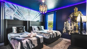 House, Multiple Beds, Pool Access, Pool View (2916SS_W 20230901 SL)