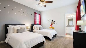 House, Multiple Beds, Pool Access, Pool View (8942CCD CG) | 5 bedrooms, individually decorated, individually furnished, bed sheets - Lakeview Resort Home With Private Pool Near Disney (Davenport)