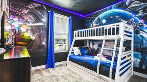 6 camere, con stile personalizzato, con arredamento individuale