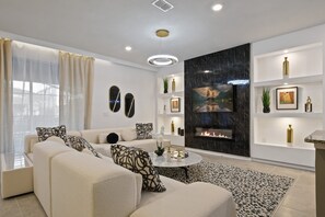 Hus, flere senger, adgang til basseng, bassengutsikt (4417KR WIR) | Oppholdsområde