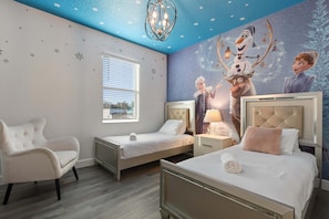 House, Multiple Beds, Pool Access, Pool View (547MB BV) | 9 bedrooms, individually decorated, individually furnished, bed sheets - Elegant Home With Pool & Spa, Close to Disney (Kissimmee)