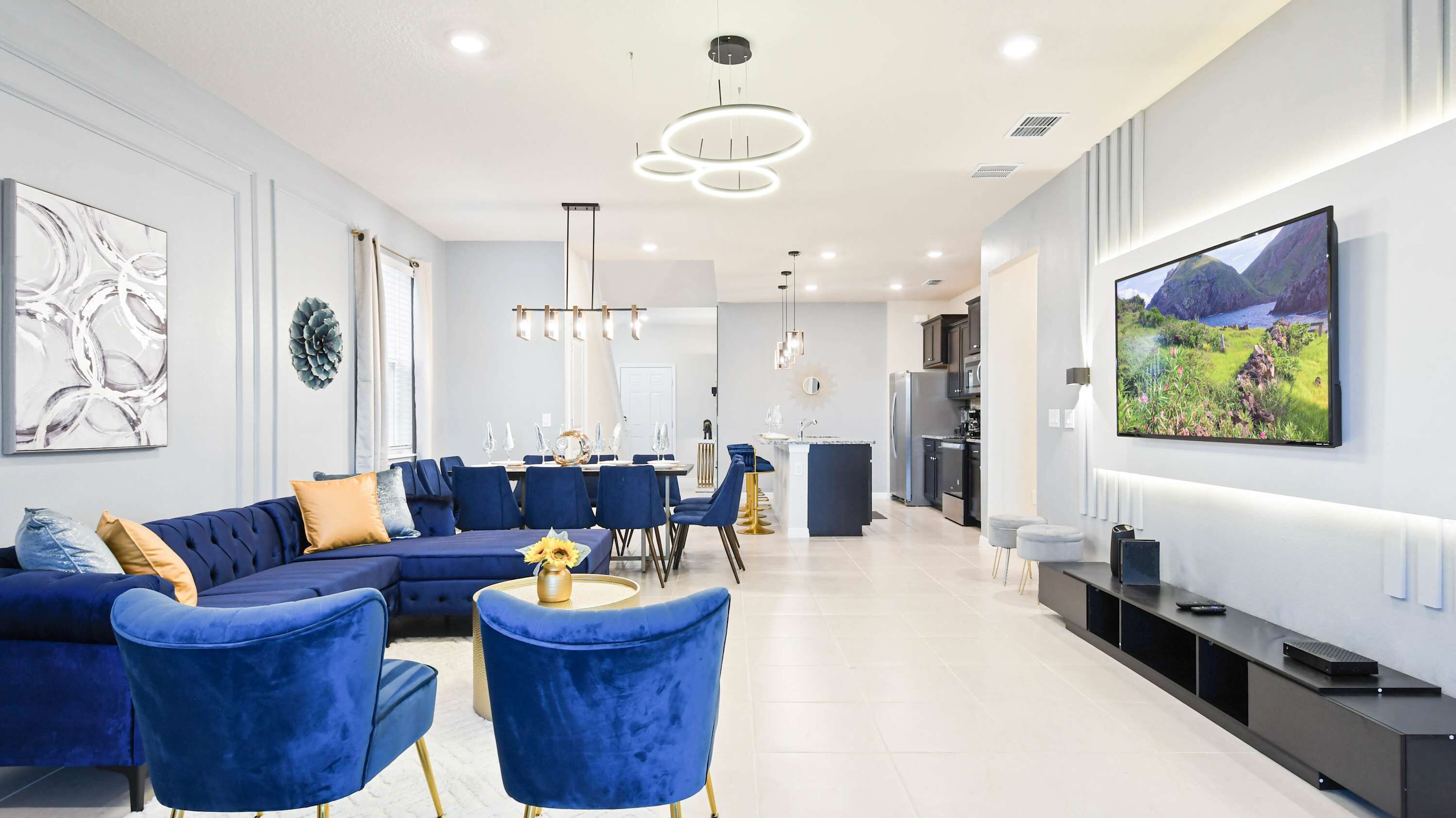 House, Multiple Beds, Pool Access, Pool View (3817LA WIR) | Living area