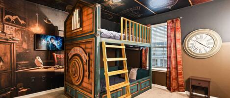 하우스, 침대(여러 개), 수영장 이용, 수영장 전망 (3817LA WIR) | 7 개의 침실, 각각 다른 스타일의 인테리어, 각각 다르게 가구 비치, 침대 시트