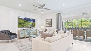 Hus - flere senge - adgang til pool - udsigt til pool (1967SD WIR) | Opholdsområde