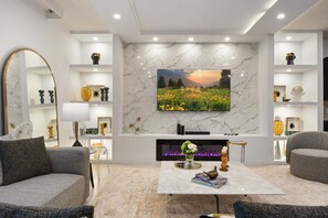 獨棟房屋, 多張床, 可使用泳池, 泳池景觀 (3716LA WIR) | 起居區 | 壁爐