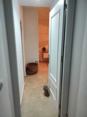 Iron/ironing board, free WiFi, bed sheets - Atico Queen Itimad (San Juan de Aznalfarache)