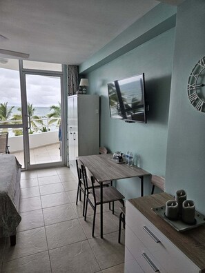 1 makuuhuone, tallelokero huoneessa, silitysrauta/-lauta, ilmainen Wi-Fi