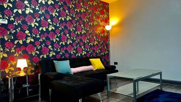 House | Bathroom | Separate tub and shower, deep soaking tub, towels