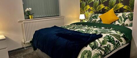 House | 2 bedrooms, bed sheets