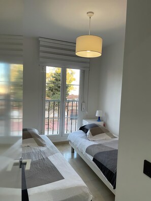 2 Schlafzimmer, Zimmersafe, Bügeleisen/Bügelbrett, Reisekinderbett
