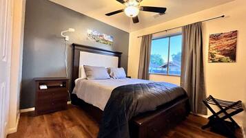 2 bedrooms, desk, iron/ironing board, WiFi