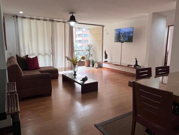 تلفزيون ذكي، كُتُب