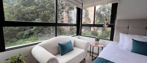 3 bedrooms, in-room safe, iron/ironing board, free WiFi