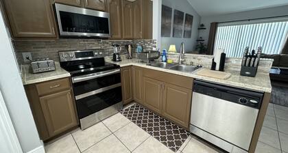 3/2 Home Minutes To All Theme Parks