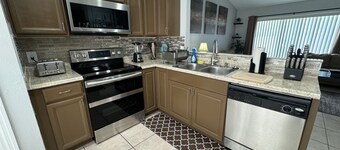 3/2 Home Minutes To All Theme Parks