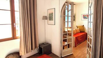 1 chambre, literie de qualité supérieure, décoration personnalisée