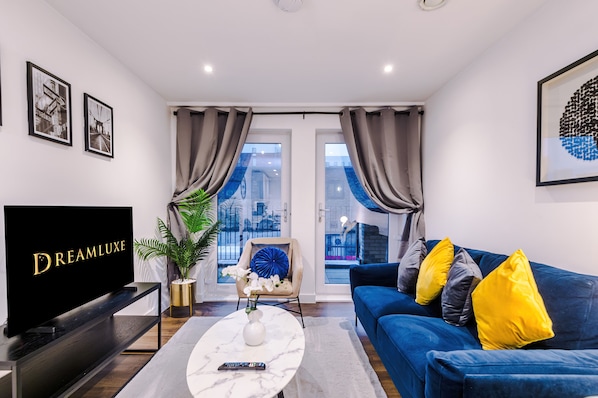 Apartment | Living area