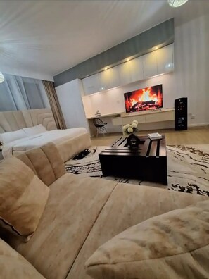 1 soverom, safe på rommet, strykejern/-brett og wi-fi