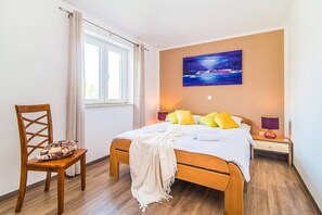 3 bedrooms, WiFi, bed sheets