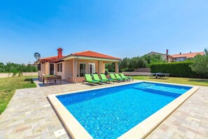Pool - Villa Amalee by Villa Plus (Liznjan)