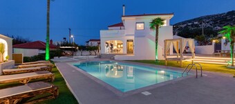 Villa Annalena by Villa Plus