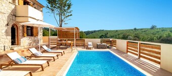 Villa Artemisia by Villa Plus