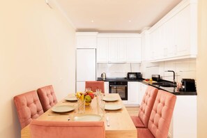 Microwave, dishwasher, coffee/tea maker - Villa Astrea by Villa Plus (Kalami)