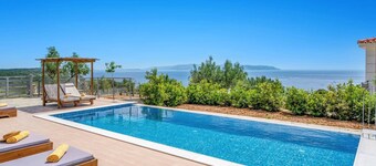 Villa Ble by Villa Plus