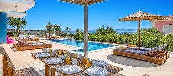 Villa Ble by Villa Plus