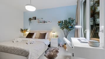 1 bedroom, desk, iron/ironing board, WiFi