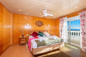 6 bedrooms, WiFi, bed sheets - Villa Casa Jaska by Villa Plus (Urbanización Riviera Sol)