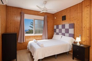 6 chambres, fer et planche à repasser, accès au Wi-Fi (inclus)