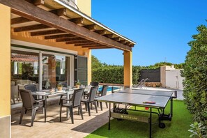 Outdoor dining - Villa Datil by Villa Plus (Es Mercadal)
