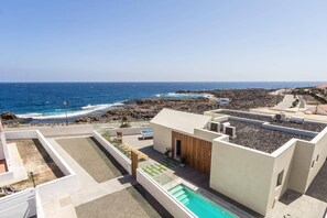 Pool - Villa Del Mar by Villa Plus (Caleta de Fustes)
