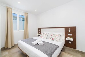 3 bedrooms, WiFi, bed sheets