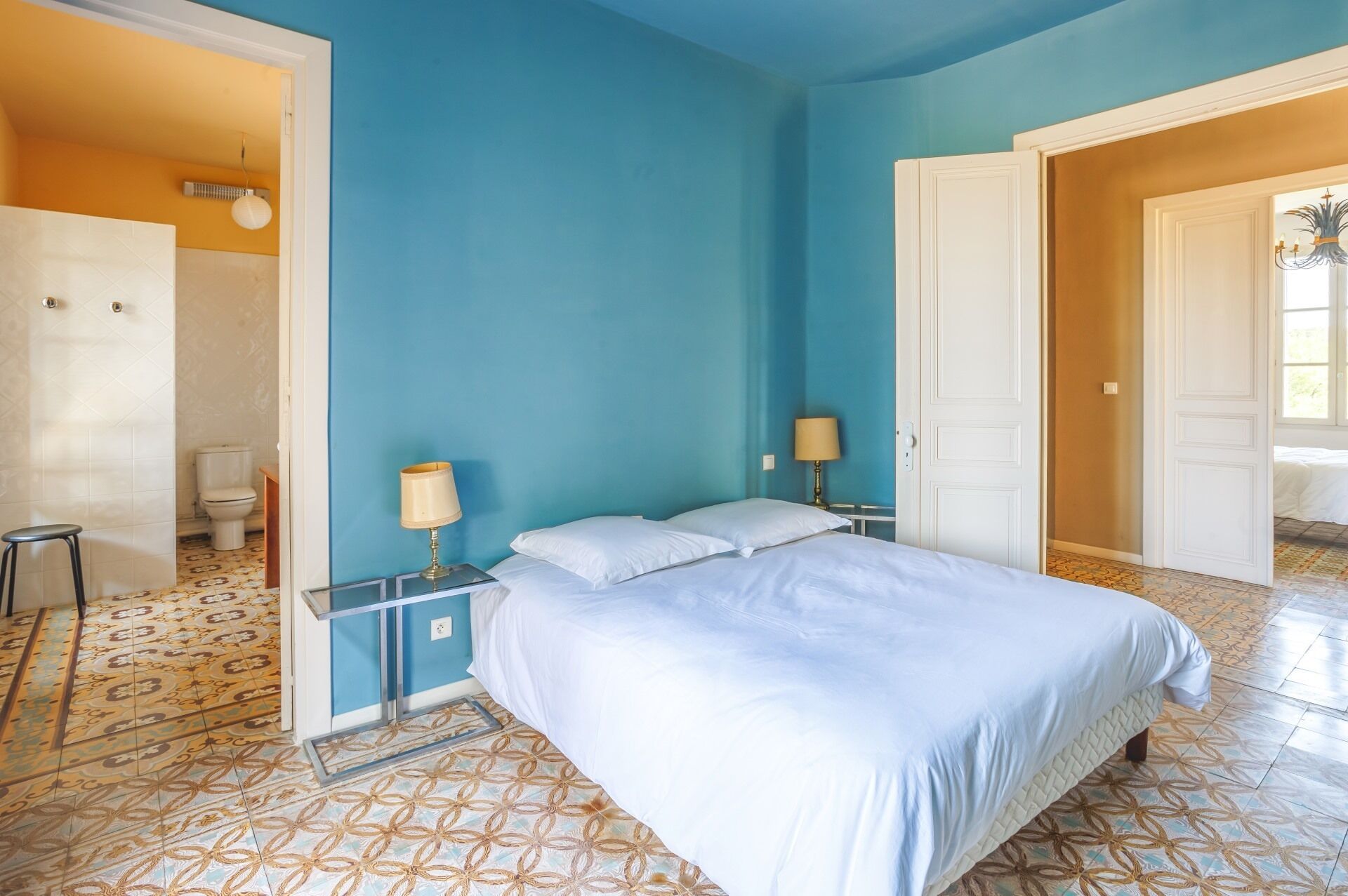 4 Schlafzimmer, Schreibtisch, Bügeleisen/Bügelbrett, kostenloses WLAN