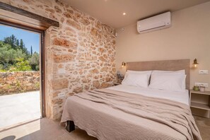 1 bedroom, iron/ironing board, free WiFi, bed sheets - Villa Idalia Retreat by Villa Plus (Zakynthos)