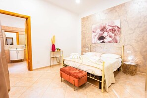 5 quartos, Wi-Fi, roupa de cama
