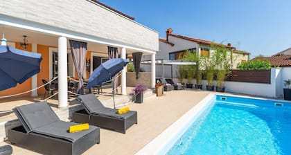 Villa Melani Vita by Villa Plus