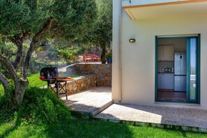 Terrace/patio - Villa Nefeli Green by Villa Plus (Chersonisos)