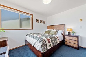 2 Schlafzimmer, Bügeleisen/Bügelbrett, kostenloses WLAN, Bettwäsche