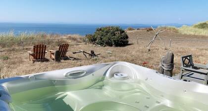 Perch - West Beach Point: Panoramic view home w/Hot Tub! Pet Friendly!