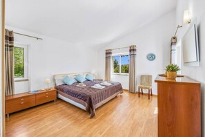 4 間睡房、Wi-Fi、床單